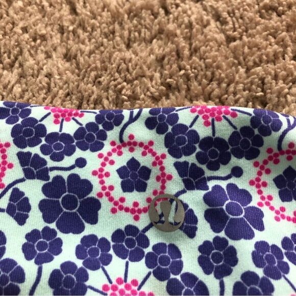 Lululemon Wunder Under Crop Size 4 Twiggy Printed Power Purple Aquamarine - Picture 8 of 10
